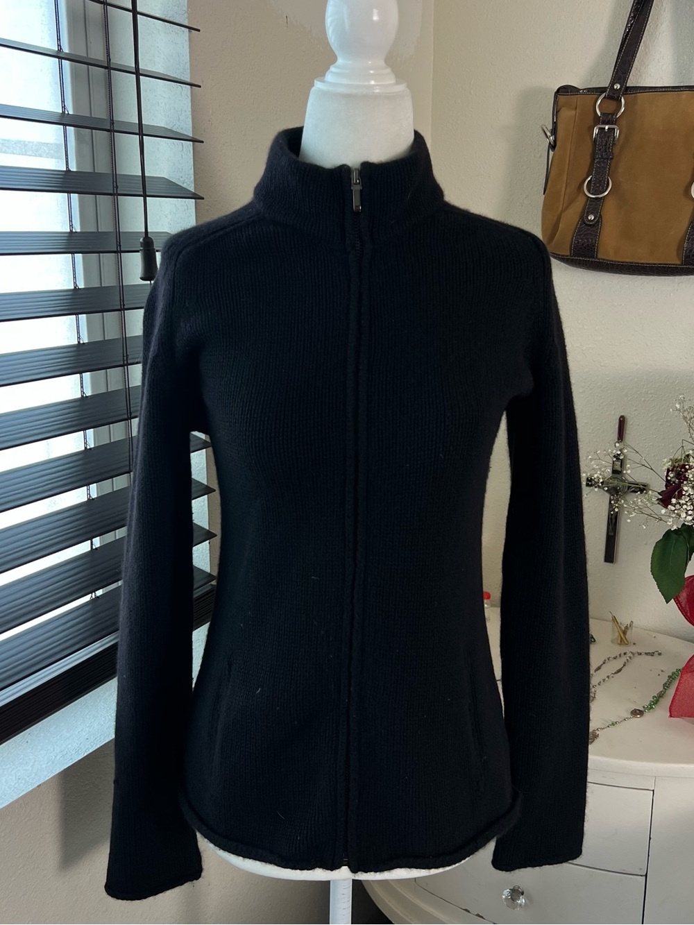 Saks Fifth Avenue Black Cashmere Zip Up Sweater